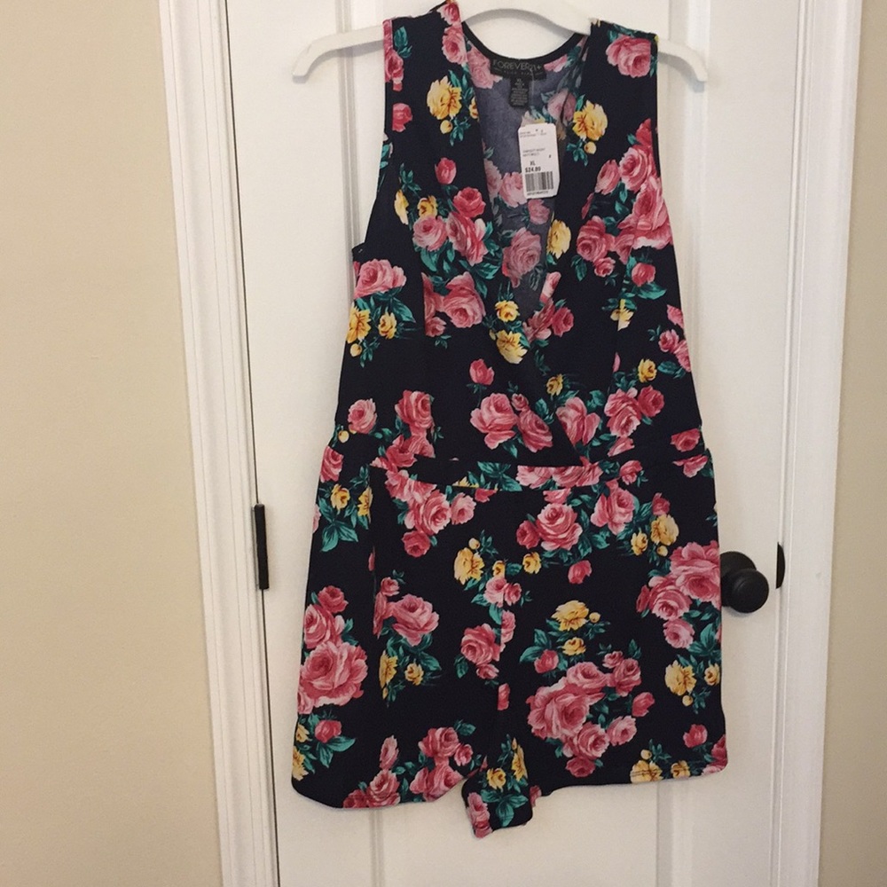 Forever 21 floral romper new
